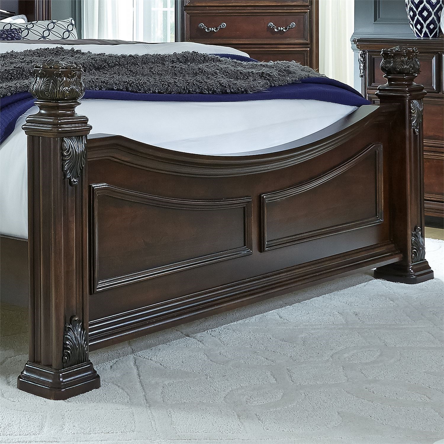 Messina estates bedroom sales set